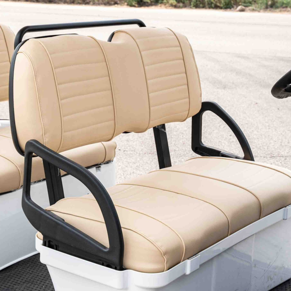 spacious 6-seater golf cart ARL-A-C6